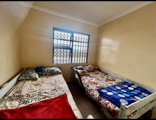 3 BEDROOM FREEHOLD FOR SALE IN MDANTSANE NU 17